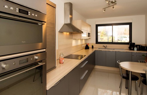 Ay Villa | Habitación con piscina privada y spa