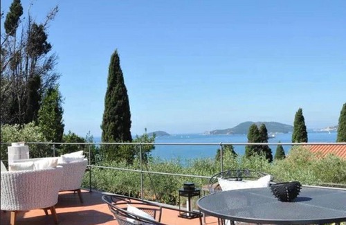 Lerici Villa | Habitación con vista al mar terraza