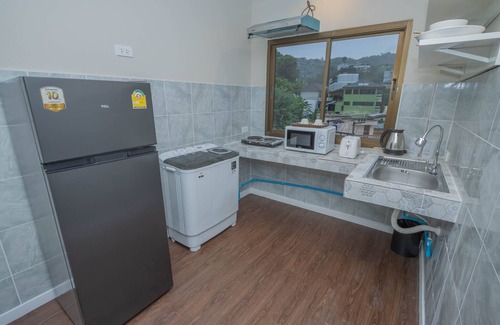 Nanai Road Apartamento | RoomQuest The Peak Patong Hill