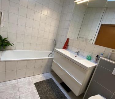 Breidholt Casa | Rooms for share