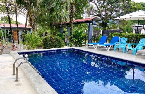 Uvita Apartamento | Rooms & Pool Macaws