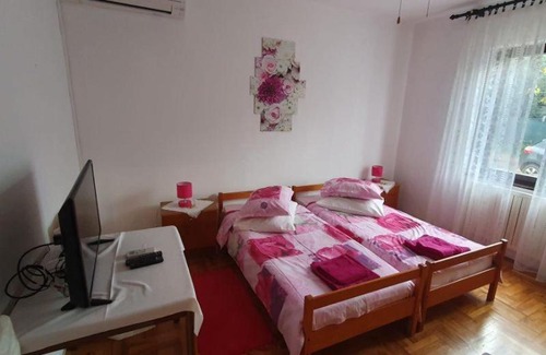 Fuskulin Casa | Rooms Roza with private bathroom Fuskulin country area 6 km from the beach