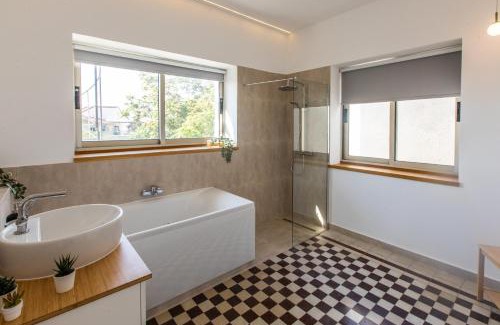 Old Town Apartamento | Rooms - Unique staying in Paphos Centre