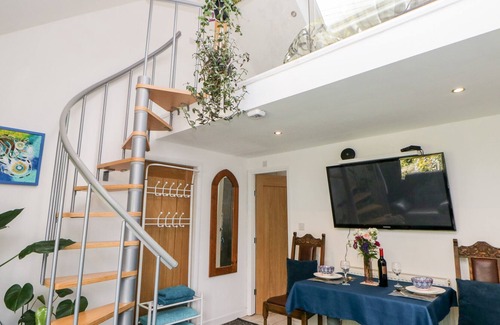 Cromford Cabaña | ROOMS WITH A VIEW, pet friendly, with a garden in Wirksworth