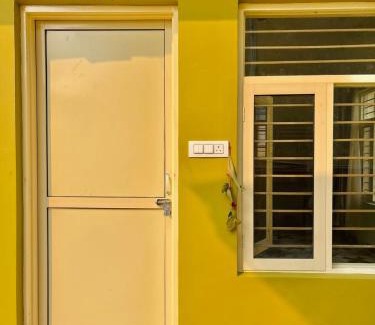 Suja Casa | Rooms with Kitchenette , Bir Colony