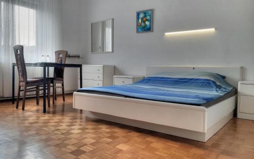 Bezigrad District Casa | ROOMserv
