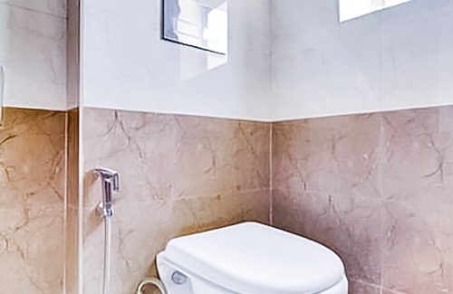 Vasant Kunj Hotel | Roomshala 118 Hotel Acclaim 7 sky