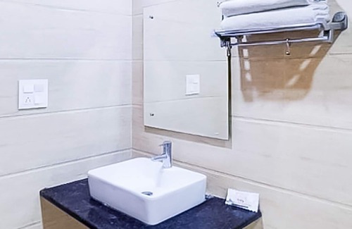 Shalimar Bagh Hotel | Roomshala 151 Shalimar Residency