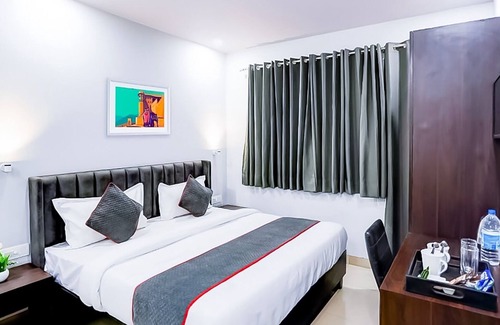 Shalimar Bagh Hotel | Roomshala 151 Shalimar Residency
