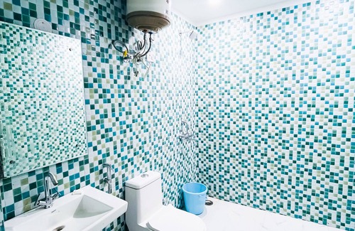 Vasant Kunj Hotel | Roomshala 160 Hotel Red