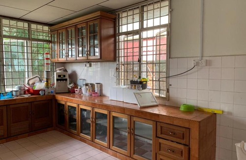 Kampung Nibung Casa | Roomstay Pink Bukit Besar