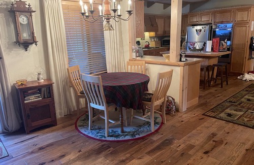 Tahoe Woods Casa | Amplio 5 BR / 3 BA Excelente ubicación Tahoe City Home