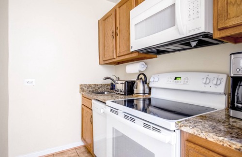 Adams Morgan Apartamento | Roomy Dupont Circle 2BR nr. U Street, Metro & Glen’s Mkt, by Blueground