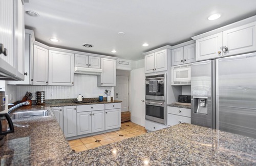 Shorewood-Tower Hills-Harbert Casa | Roomy Family House, Trails to Dunes, Wooded, Peloton