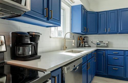 Galveston Casa | Roomy Home 5 mins from attractions
