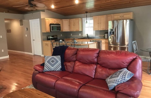 Princes Lakes Casa | Roomy lakefront cottage with private access to lake, 30+days rentals only