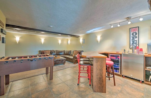 Olympus Cove Apartamento | ¡NUEVO! Amplio apartamento en Salt Lake City con sala de películas / juegos