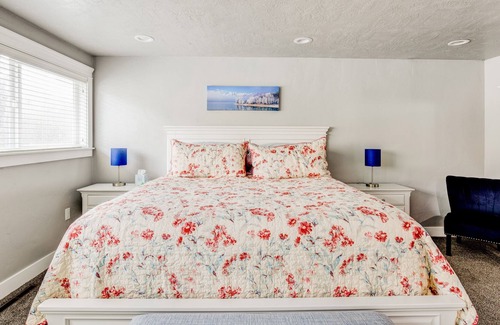 Pleasant Grove Casa | Roomy spaces for large family gatherings!