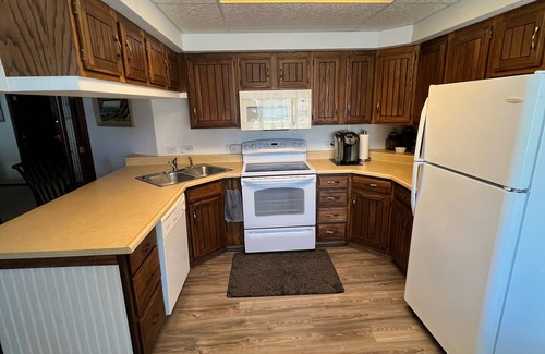 Coulee Dam Casa | Roomy three bedroom home with Boat/RV parking