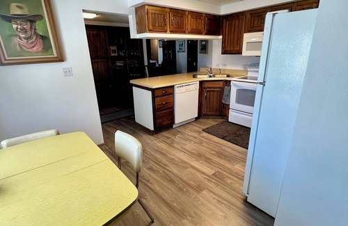 Coulee Dam Casa | Roomy three bedroom home with Boat/RV parking