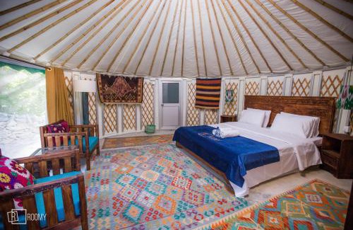 Minapin Otro | Roomy Yurts, Minapin Nagar Hunza