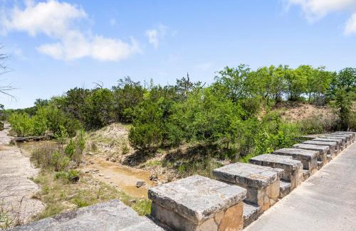 Tarpley Casa | Roost House at Kingfisher Ranch