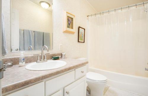 Tarpley Casa | Roost House at Kingfisher Ranch