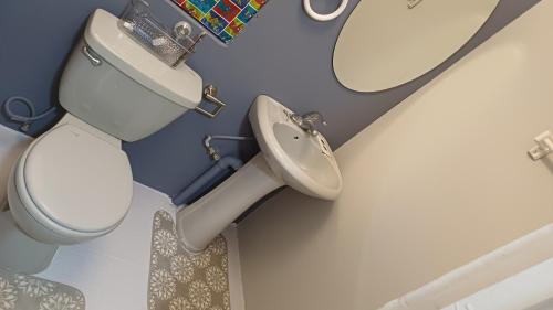 Villa Borinquen Casa | Rooster Run Guest House offers Vieques travelers newly furnished quaint affordable airconditioned rooms and only steps from the Ferry and nearby beaches