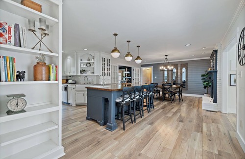 Franklin Otro | Root & Branch Home - Franklin - Piano - Fire pit - Sleeps 16