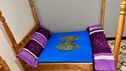 Kitojo Cabina | Roots cottages and campsite Ntanda crater lake