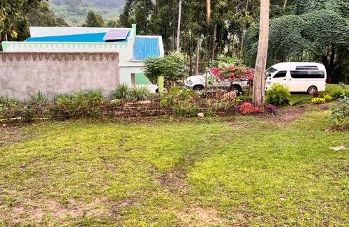 Kitojo Cabina | Roots cottages and campsite Ntanda crater lake