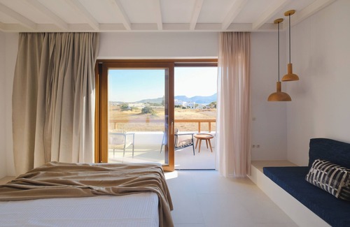 Adamas Hotel | ROOTS Nature Living Milos