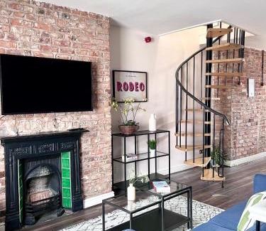 Chinatown Apartamento | Ropewalks City Centre Apartment with Roof Terrace