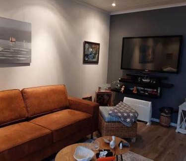 Austevoll Casa | Rorbu i Austevoll med 3 soverom og mulighet for båtleie