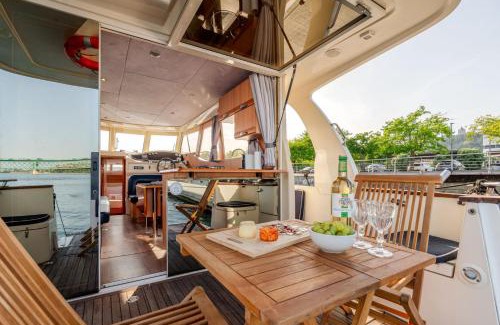 Viana do Castelo Alquiler De Eote | Rosé Dream Boat by Portugal Active