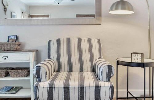 Paso Robles Casa | Rosé Getaway Close to Downtown Paso Robles 2 Bed/1 Bath