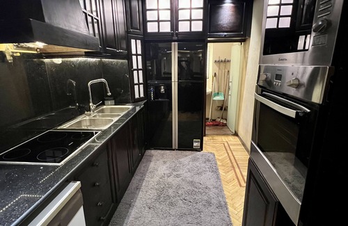 Taqseem Laselky Apartamento | Rosa Black Baccara Suites W Gym