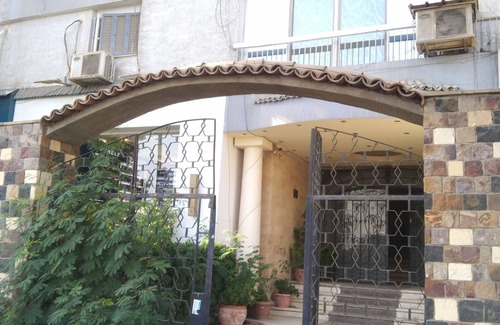 Taqseem Laselky Apartamento | Rosa Black Baccara Suites W Gym