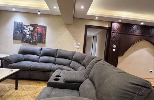 Taqseem Laselky Apartamento | Rosa Black Baccara Suites W Gym