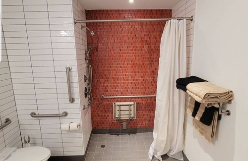 Downtown Newark Apartamento | Rosa Linda- Luxe Rmntic Studio W Terrace