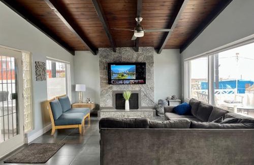 La Joya Casa | Rosarito Beach House- Spacious, Central, Beach View, & Sleeps 14