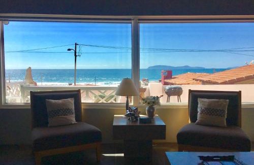 La Joya Casa | Rosarito Beach House- Spacious, Central, Beach View, & Sleeps 14
