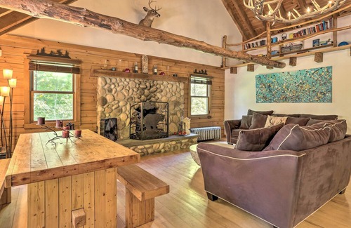 Town of Colchester Cabina | Roscoe Retreat: 3 Mi to Beaverkill River Fishing!