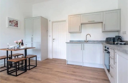 Mangotsfield Casa | Rose Barn, Recently Converted Modern Barn, Cotswolds