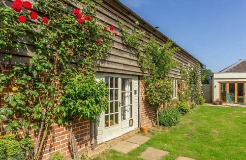 Ipswich Casa | Restaurado con buen gusto, Rose Barn es el escondite perfecto para una pareja o familia.