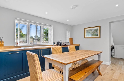 Bredons Norton Cabaña | Rose Cottage, Bredons Norton - sleeps 8 guests in 3 bedrooms