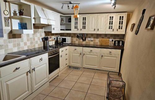 Millers Dale Casa | Rose Cottage - Cosy cottage in Millers Dale