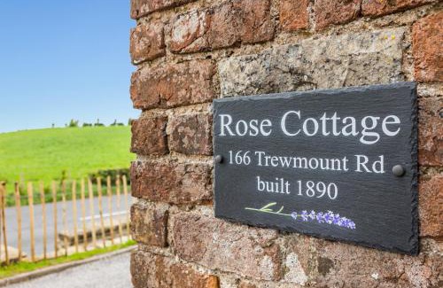Dungannon Casa | Rose cottage