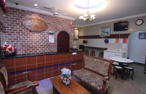 Taman Perling Hotel | Rose Cottage Hotel Taman Perling