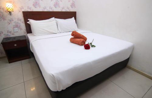 Taman Perling Hotel | Rose Cottage Hotel Taman Perling